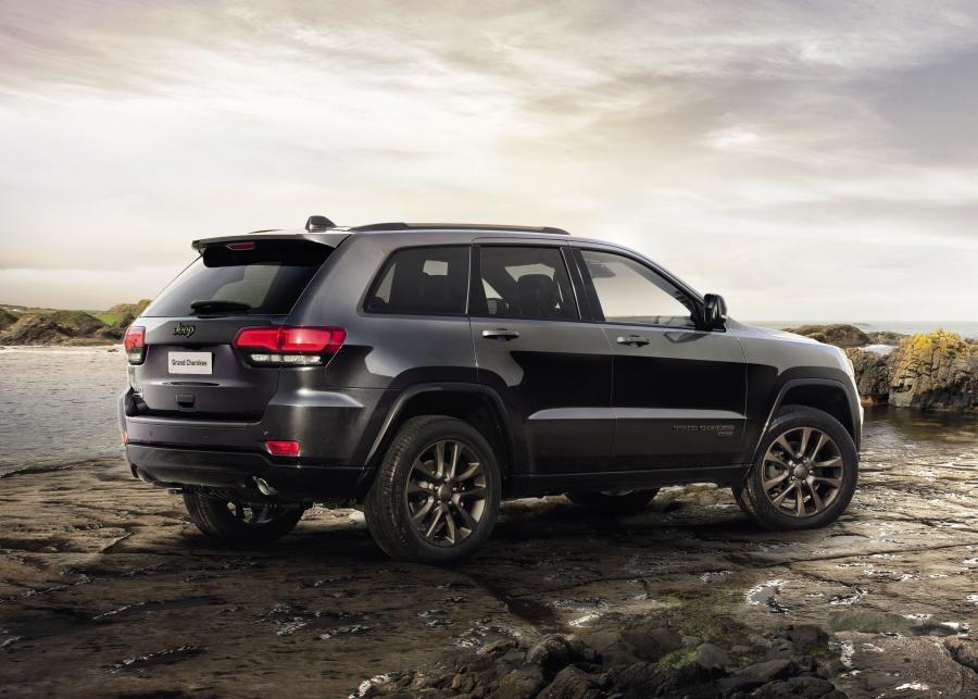  Jeep Grand Cherokee 75th Anniversary (WK2) 2016 года  (WW) (фото 14 из 16)